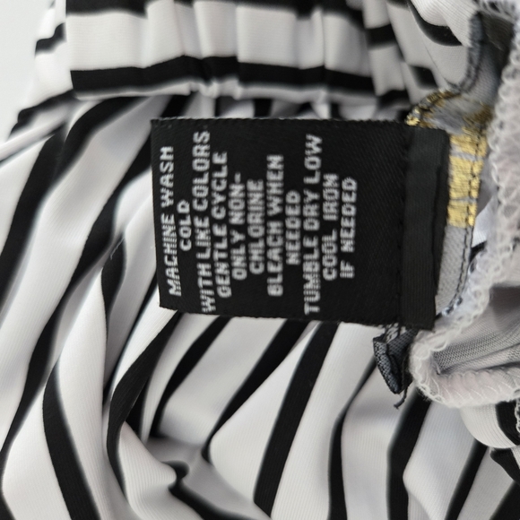 Robert Louis Monochrome Striped Pants - Picture 5 of 8